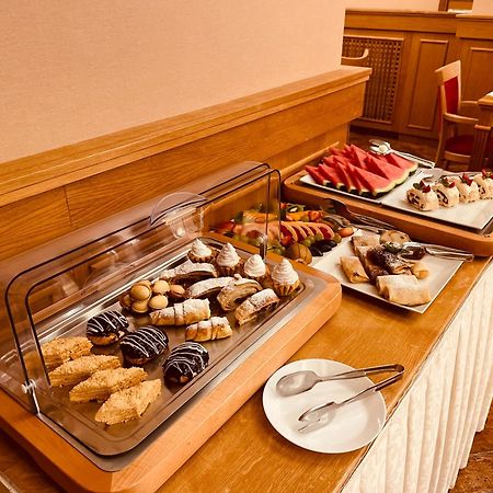 Hotel Askania Praha Bagian luar foto